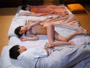 Trộm nhìn cấp trên nữ thay đồ, tôi không chịu được trước cơ thể tuyệt đẹp ấy