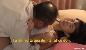 Cô giáo Trâm Anh mở lớp học tiếng anh cho các em , vừa học vừa thủ