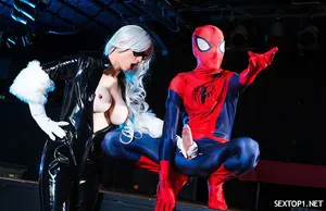 Phang với hot girl lần đầu đóng phim không che
